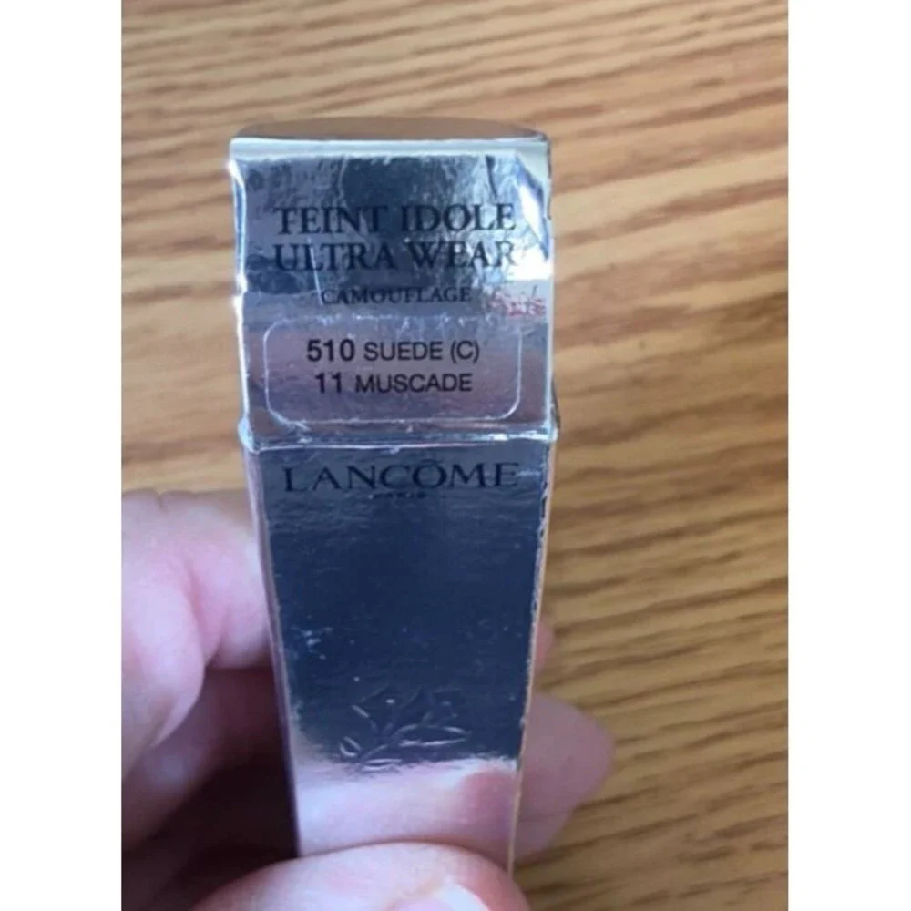 Lancome Paris Ultra Wear High Coverage Concealer 510 Suede Muscade